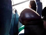 Самец онанирует елдак прямо в автобусе