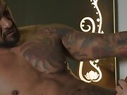 Boomer Banks & Alexander Savage in Latin Men 1:...