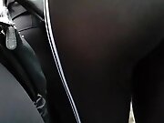 Candid Curvyy college girl Pawgg in leggings!!