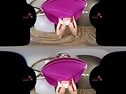 Carol Goldnerova in Dressed To Thrill Carol Gold -...