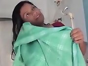 Desi B-Grade Softcore Aunty Boob Show