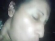 Desi muslim ammi blowjob bete ne lund chusvaya