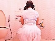 The School Girl Took Off Her Clothes While Taking A Shower